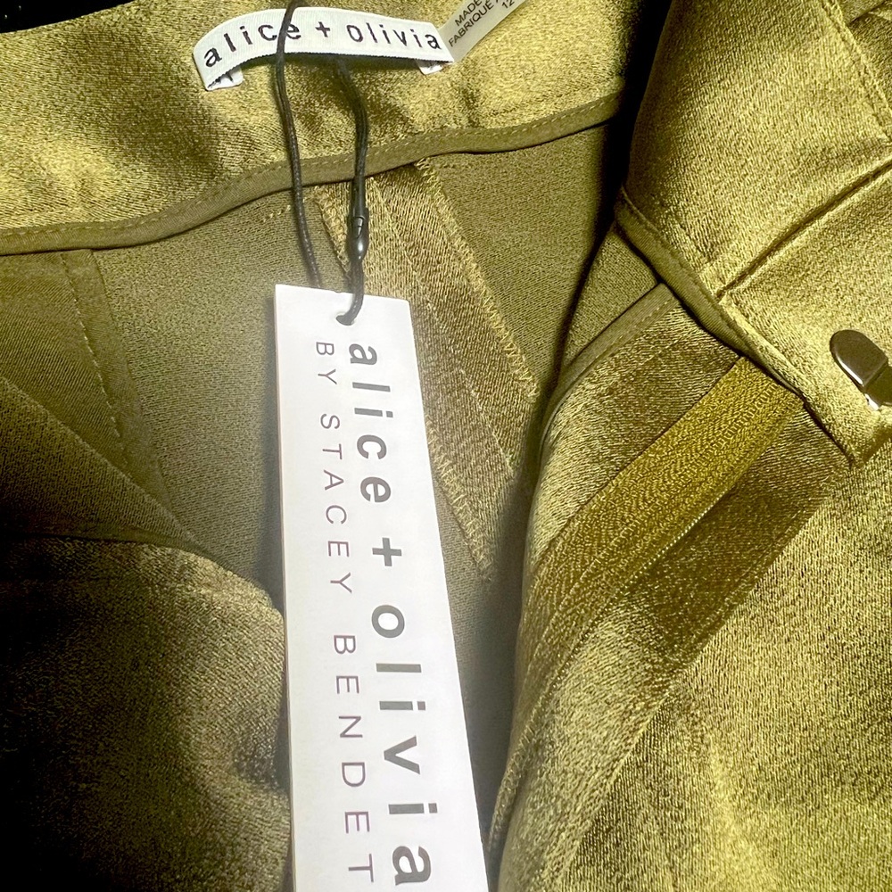 Alice & Olivia Silk shorts - Picture 1 of 4